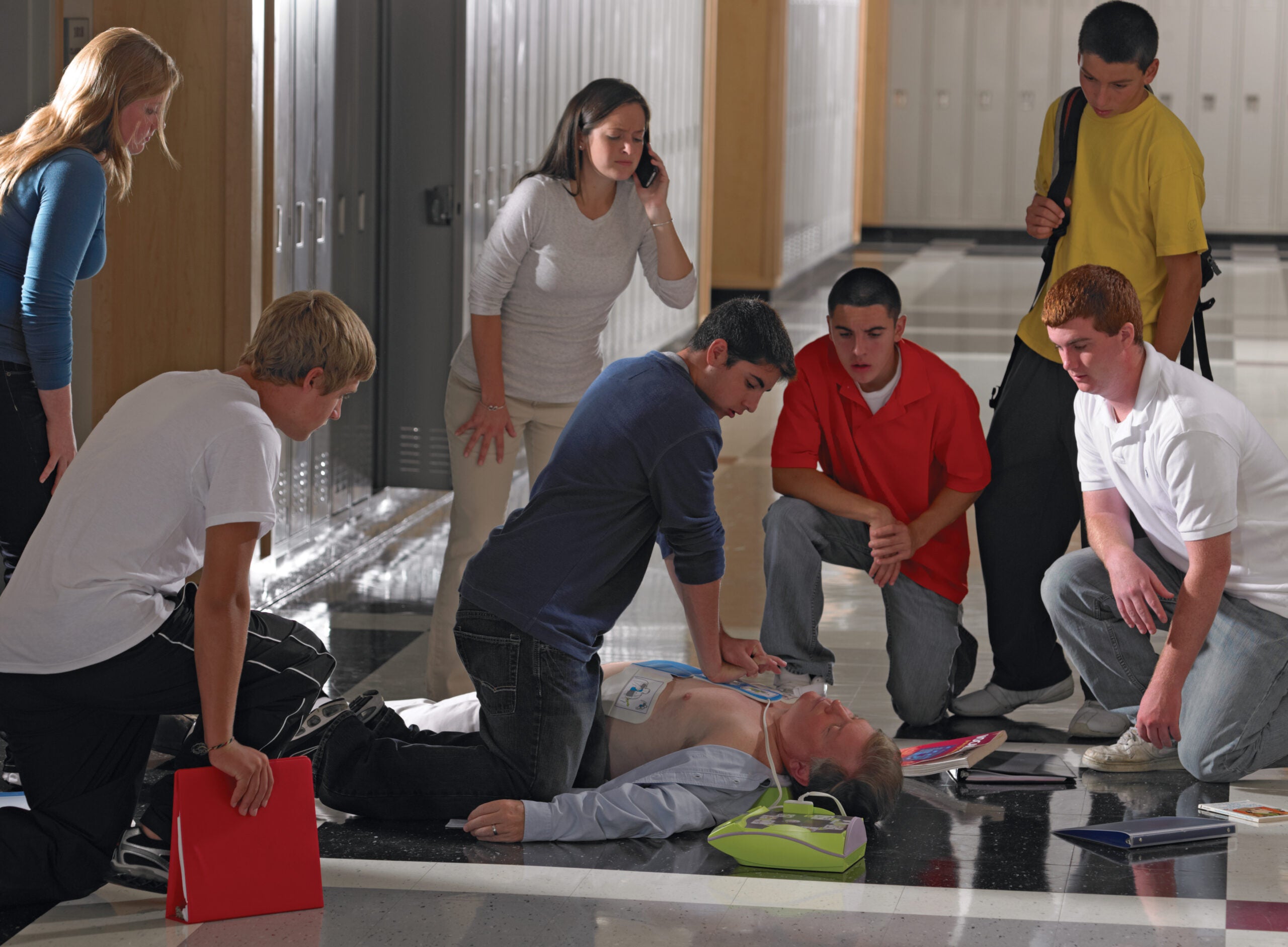 Défibrillateur Zoll AED Plus